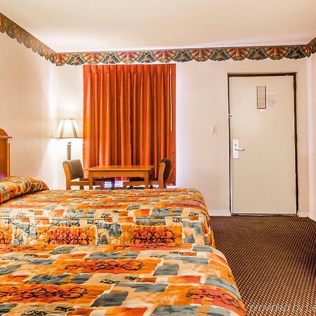 Rodeway Inn Montgomery Luaran gambar